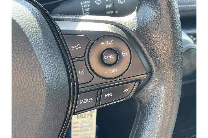 $29400 : Toyota RAV4 2024 AWD LE 4dr image 10