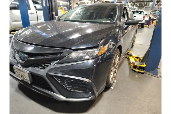 $29568 : Toyota Camry Hybrid 2024 SE image 1