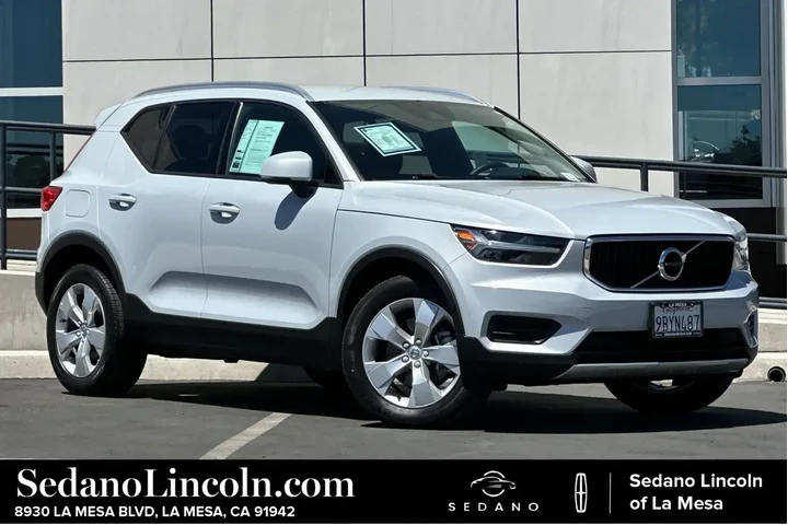 $24900 : Volvo XC40 2022 AWD T5 Momen image 1
