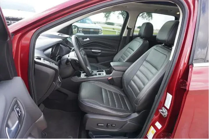 $13688 : Ford Escape 2017 Titanium 4d image 7