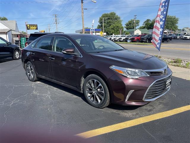 $21955 : 2018 Avalon XLE Sedan V-6 cyl image 3