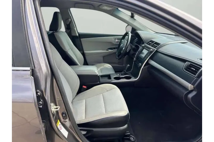 $14900 : 2017 Camry SE image 10