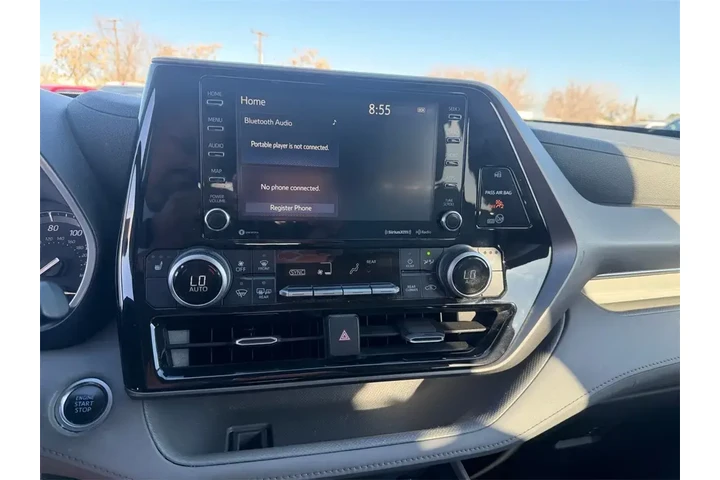 $29500 : Toyota Highlander 2021 AWD X image 8