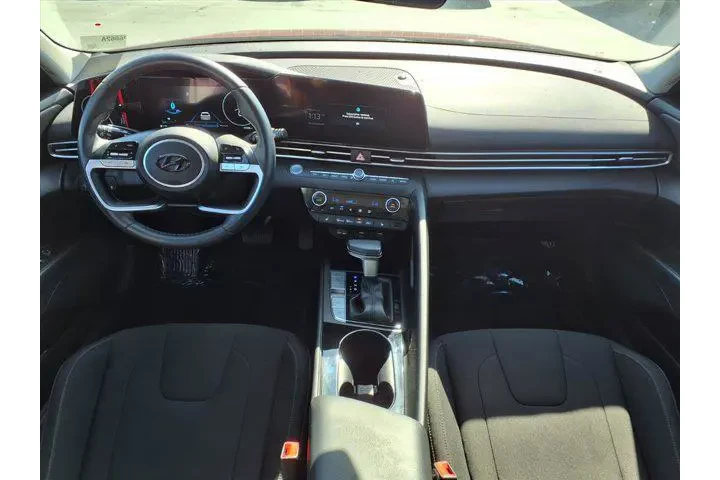 $18631 : Hyundai ELANTRA 2023 SEL 4dr image 4