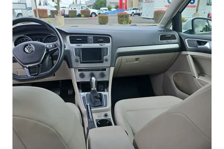 $11000 : Volkswagen Golf SportWagen 2 image 9