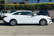 $21690 : Hyundai ELANTRA 2025 SE 4dr thumbnail