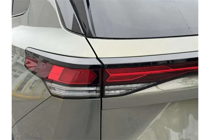 $35800 : Volkswagen Tiguan 2025 AWD S image 9