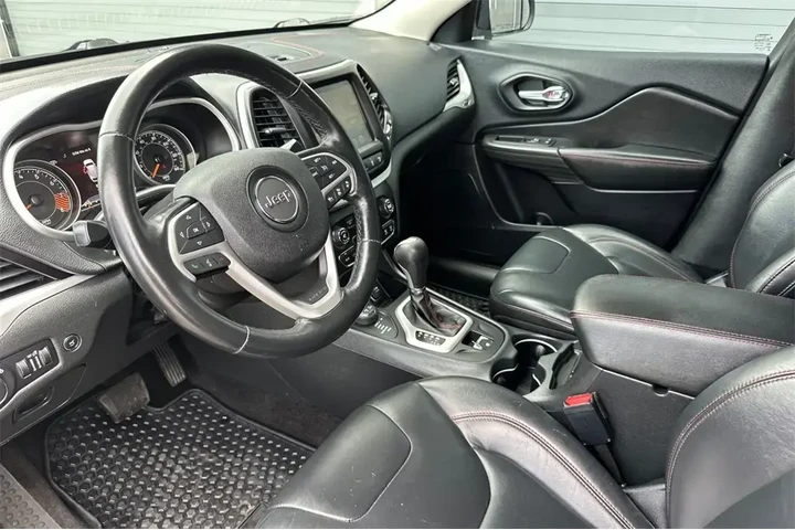 $12951 : Jeep Cherokee 2015 4x4 Trailh image 10
