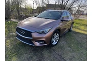 2017 QX30 Premium