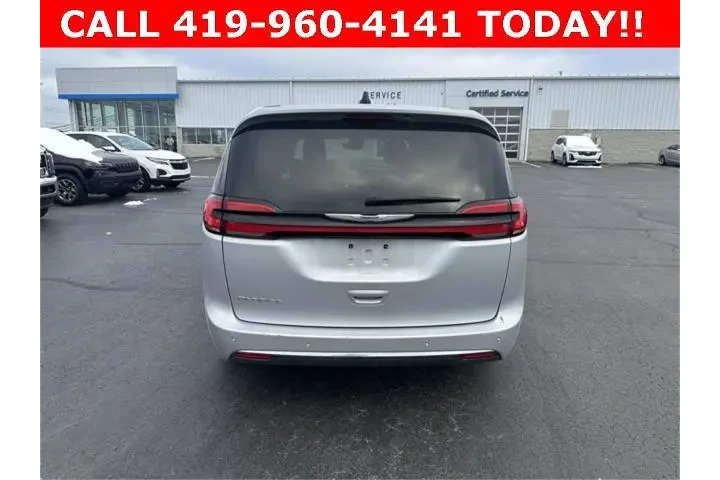 $30995 : Chrysler Pacifica 2024 Touri image 6