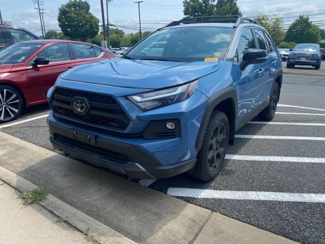 $38999 : PRE-OWNED 2022 TOYOTA RAV4 TR image 1