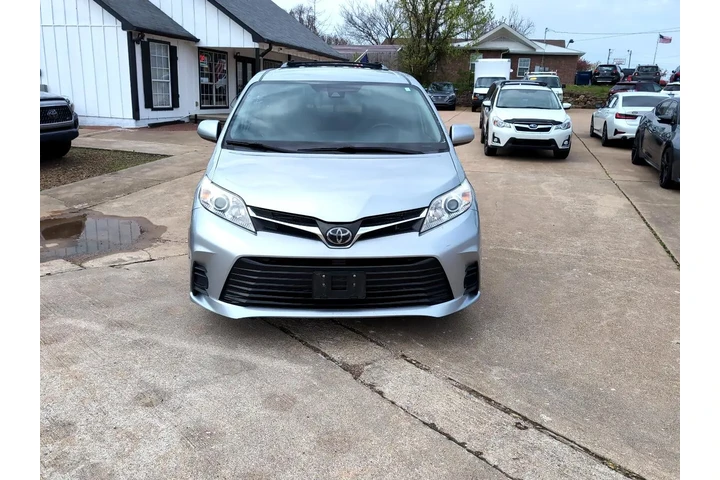 $24495 : 2020 Sienna image 2