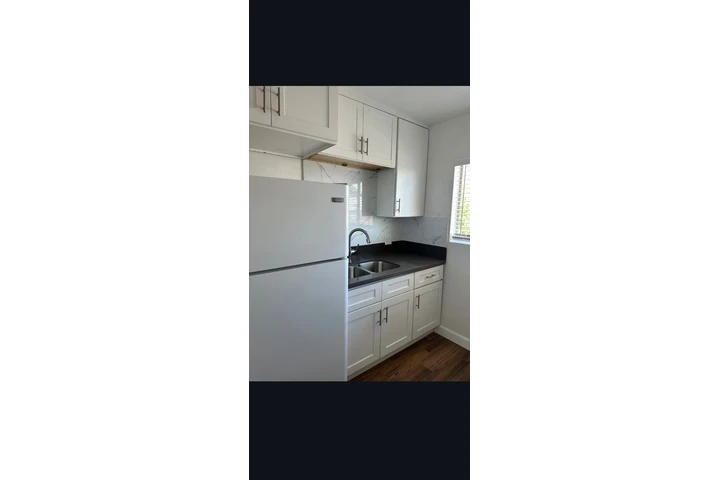 $2200 : renta image 6