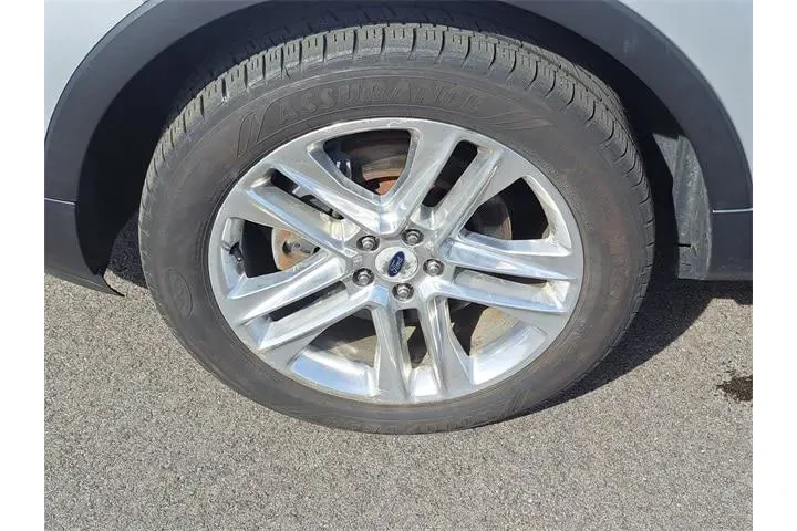 $10866 : Ford Explorer 2017 AWD Limit image 9