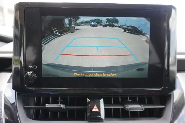 $21988 : Toyota Corolla 2024 LE 4dr S image 9