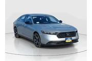 $27880 : Honda Accord Hybrid 2024 Spo thumbnail