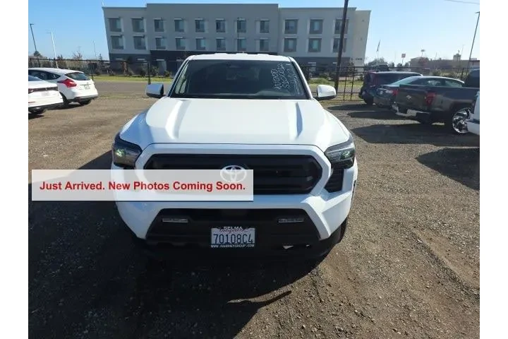 $35900 : Toyota Tacoma 2024 4x2 SR5 4 image 2