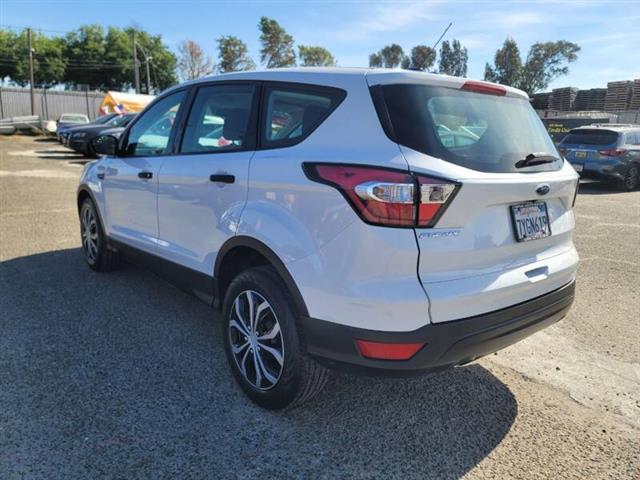 $11999 : 2017 Escape S image 4