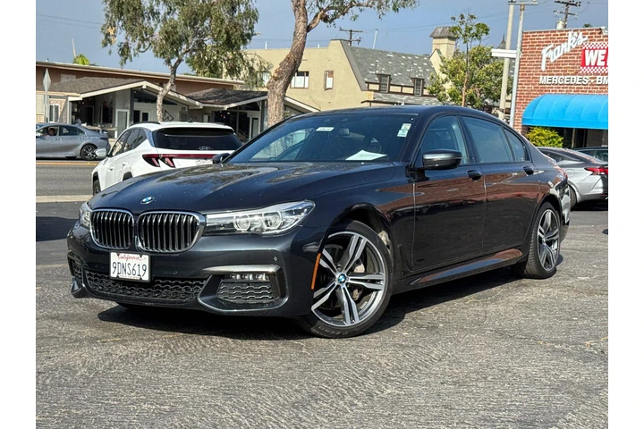 $23995 : BMW 7 Series 2019 740i 4dr S image 2