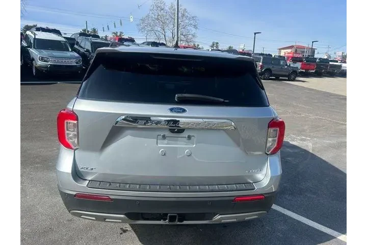 $32995 : Ford Explorer 2023 AWD XLT 4 image 4