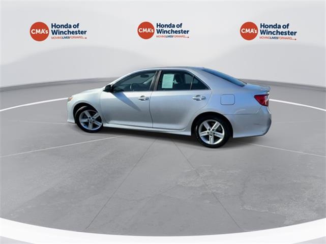 $15700 : PRE-OWNED 2014 TOYOTA CAMRY L image 6