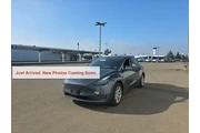 $27400 : Tesla Model Y 2022 AWD Long thumbnail