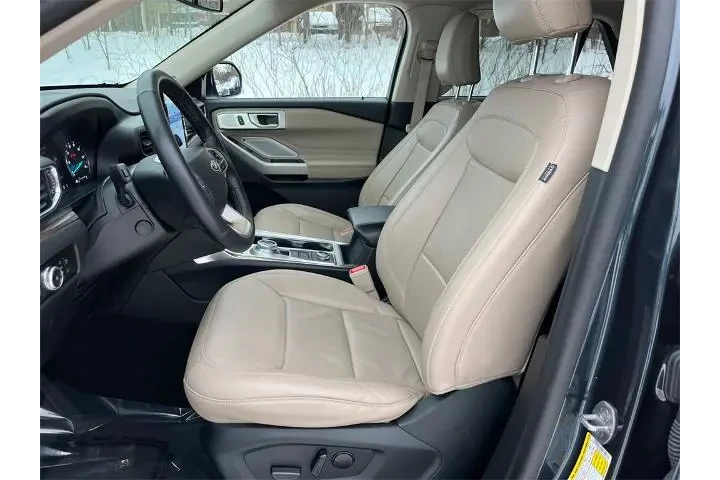 $37232 : Ford Explorer Hybrid 2023 AW image 9