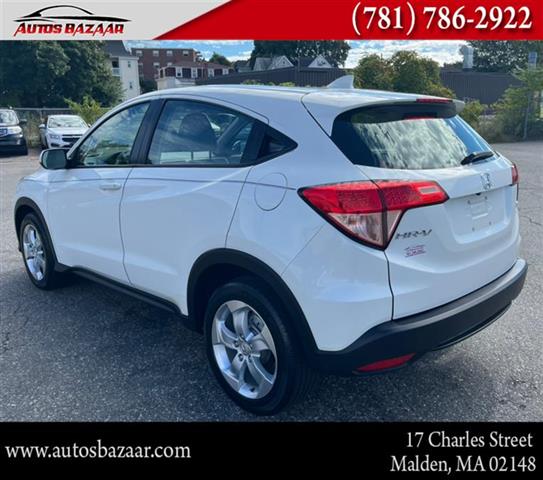 $15900 : Used 2016 HR-V AWD 4dr CVT LX image 3