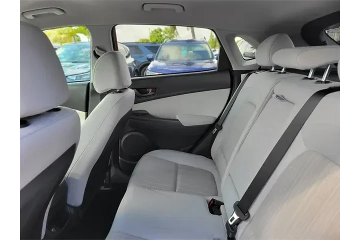 $20991 : Hyundai KONA 2023 AWD SEL 4d image 10