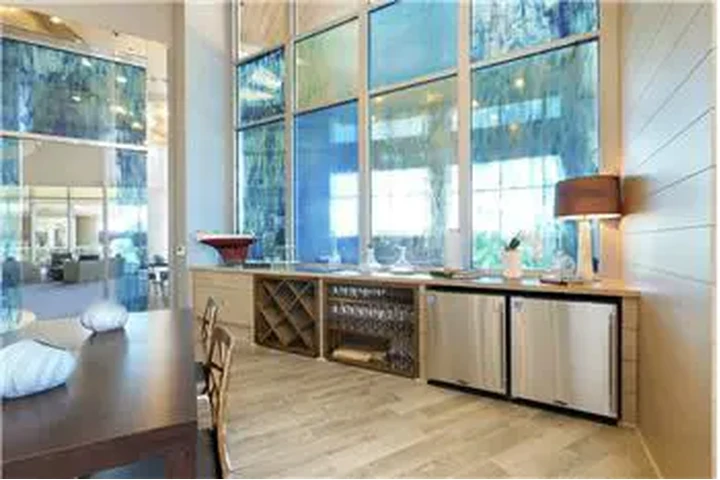 $5714 : Rental property with 2 bedro image 4