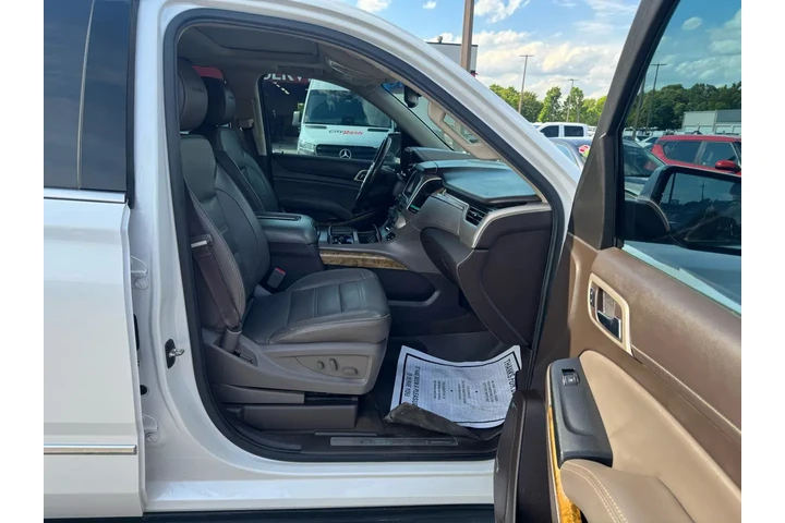 2017 GMC Yukon XL 4WD 4dr Den image 7