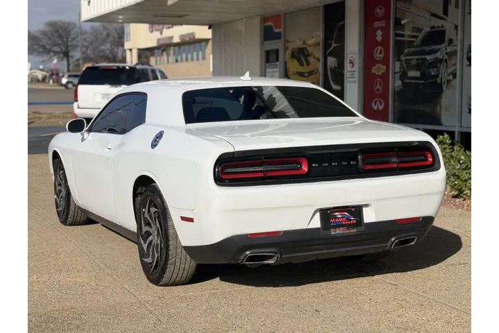 $15499 : 2015 Challenger SXT image 7