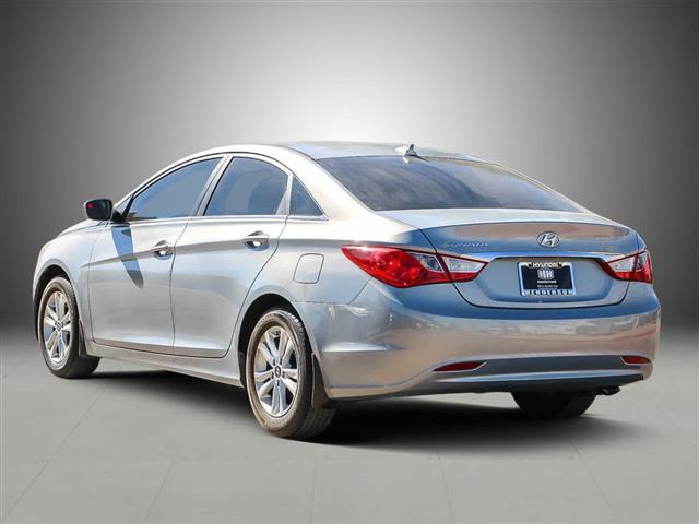 $11995 : Pre-Owned 2012 Hyundai Sonata image 8