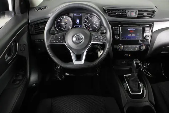 $14587 : Nissan Rogue Sport 2019 S 4d image 5