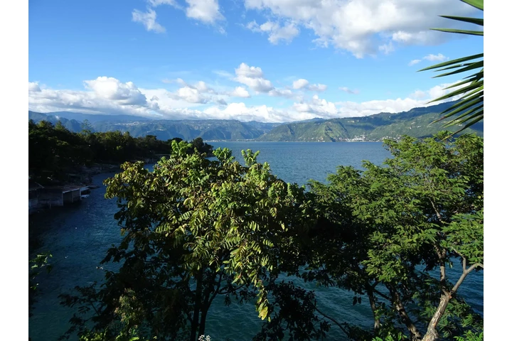 $560000 : HERMOSO TERRENO FRENTE AL LAGO image 10