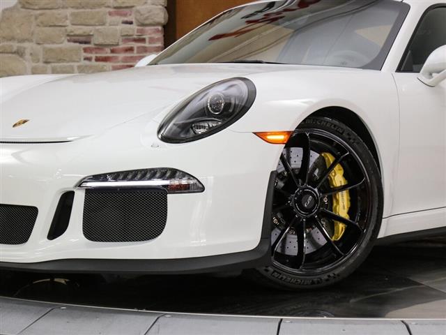 2015 911 GT3 Coupe image 6