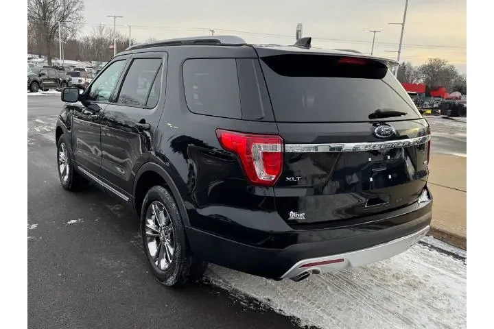$7900 : Ford Explorer 2016 AWD XLT 4 image 5