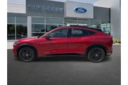$24400 : Ford Mustang Mach-E 2022 Cal thumbnail