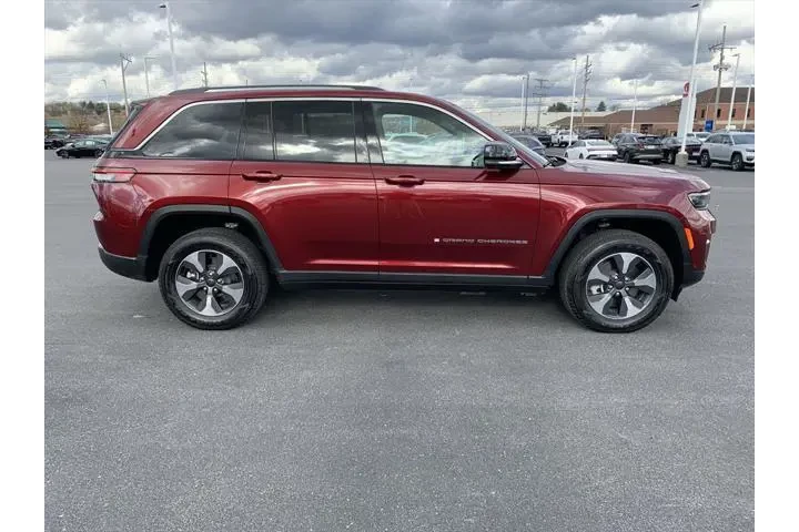 $25235 : Jeep Grand Cherokee 2022 4x4 image 9