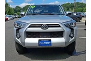 $44578 : Toyota 4Runner 2024 4x4 SR5 thumbnail