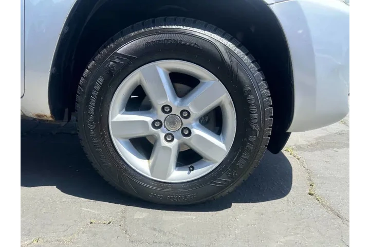 2009 RAV4 image 6