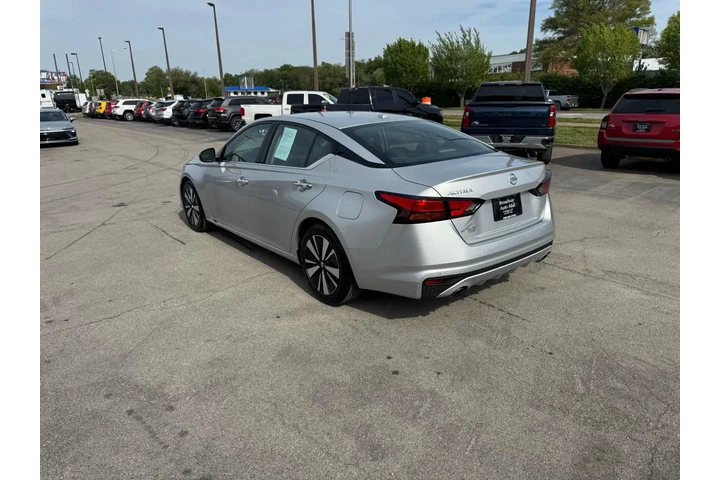 2020 Altima 2.5 SL Sedan image 4