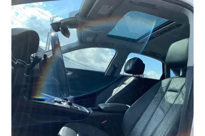 $11998 : Audi A4 2017 AWD 2.0T quattr image 7