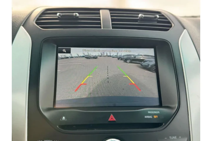 $10969 : Ford Explorer 2015 AWD XLT 4 image 10