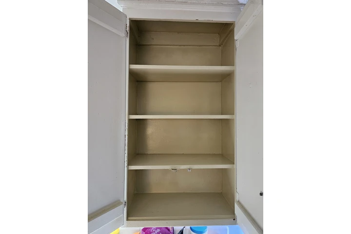 $1200 : Cuarto grande Panorama City image 3