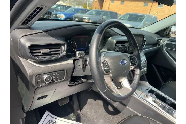 $28315 : Ford Explorer 2022 AWD XLT 4 image 7