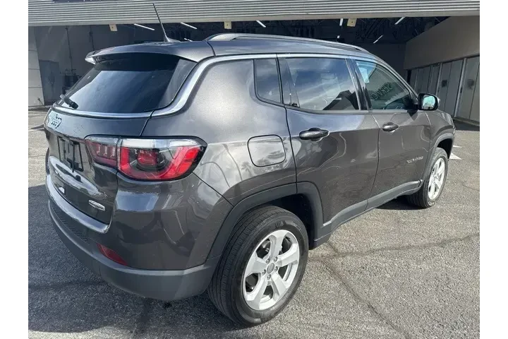 $16809 : Jeep Compass 2019 4x4 Latitu image 5