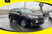 2017 TOYOTA HIGHLANDER LIMITE thumbnail