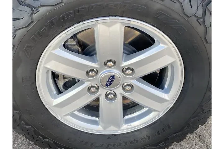 $35734 : Ford F-150 2021 4x4 XLT 4dr image 5