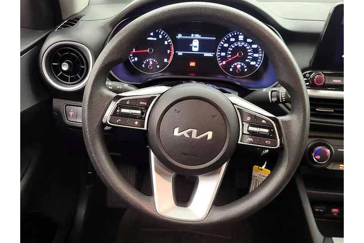 $18998 : Kia Forte 2024 LXS 4dr Sedan image 10